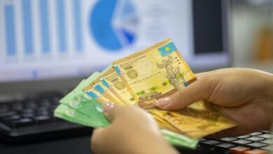 transaction flow signal analysis