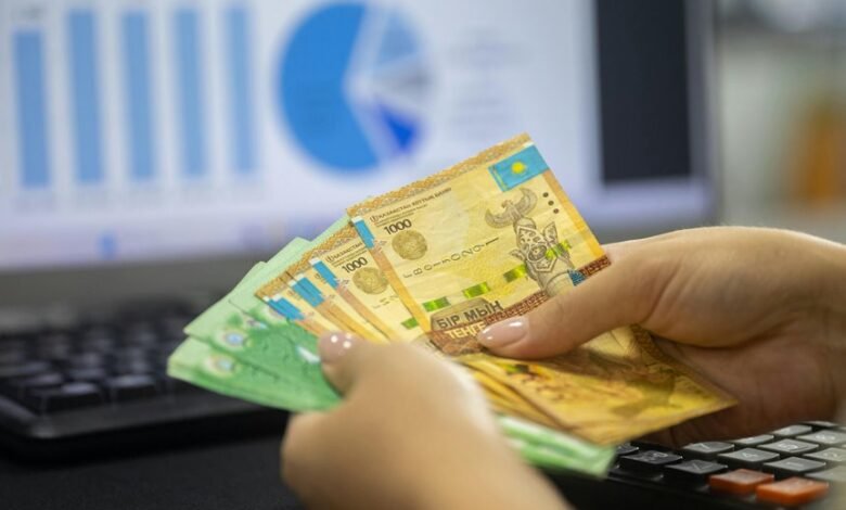 transaction flow signal analysis